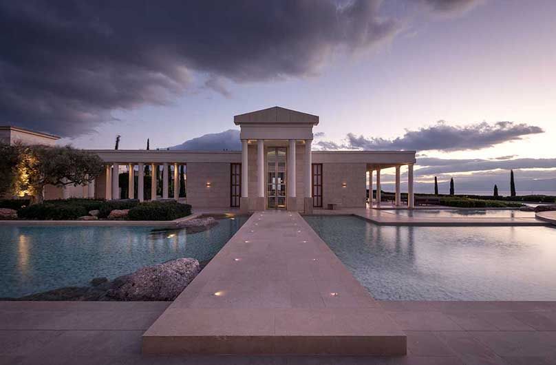 Отель и виллы класса люкс Amanzoe в Греции