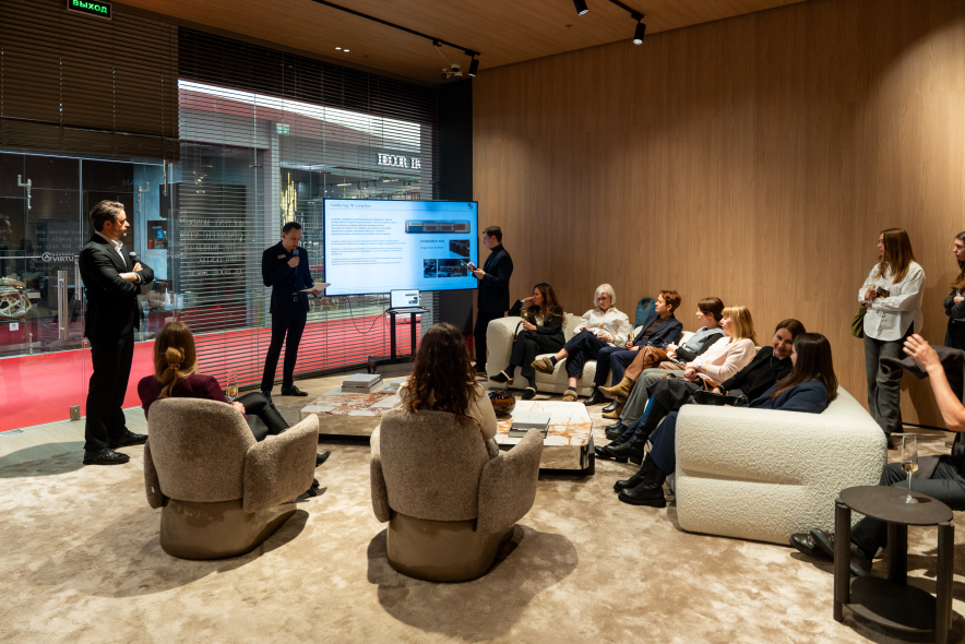 VIP ДИЗАЙН-ВЕЧЕР ВО ФЛАГМАНСКОМ САЛОНЕ MOLTENI&C