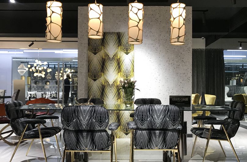 В ЦЕНТРЕ МОСКВЫ ОТКРЫЛСЯ ФЛАГМАНСКИЙ САЛОН ROBERTO CAVALLI HOME INTERIORS