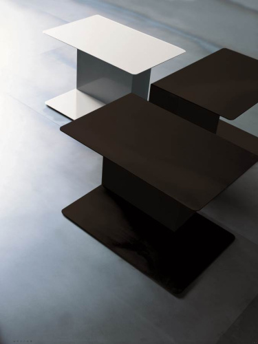 Столик Family Lounge Table