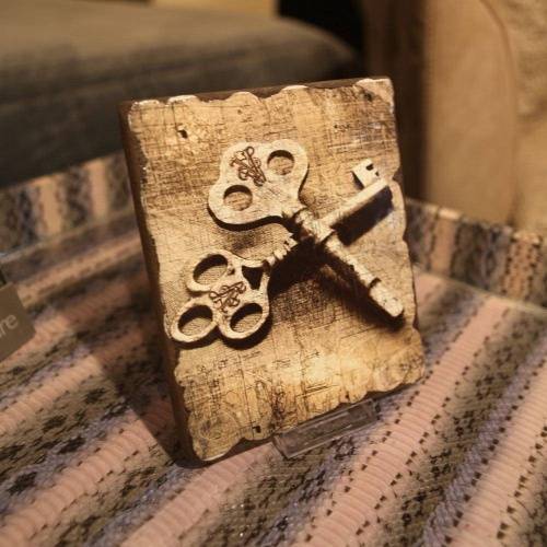Художественная плитка Cross Keys