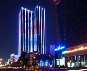Visionnaire расцветает на Востоке