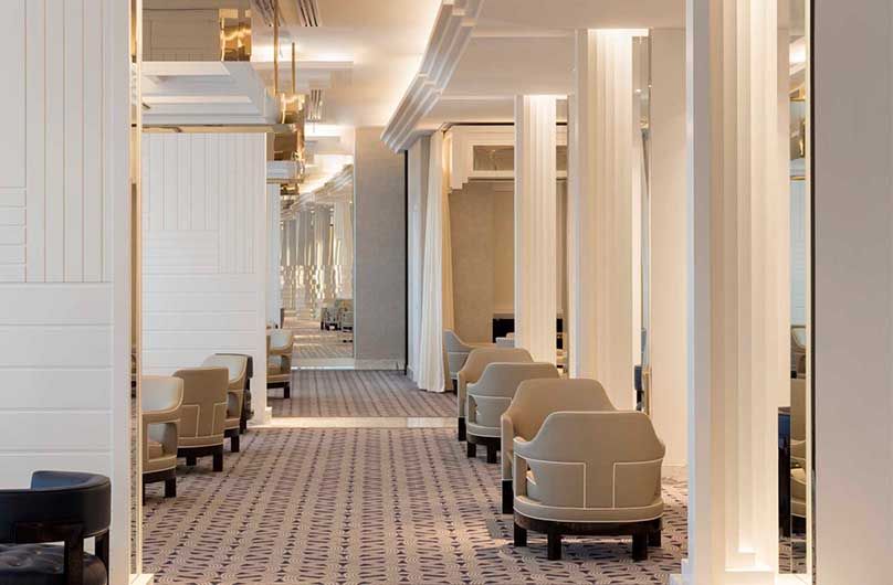 Crystal Club Perth: градиент висмута