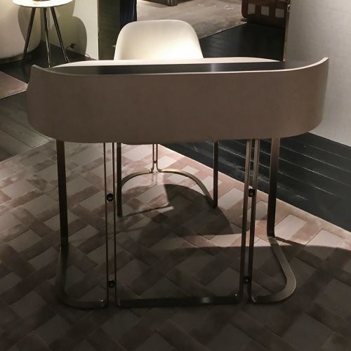 Столик Roma