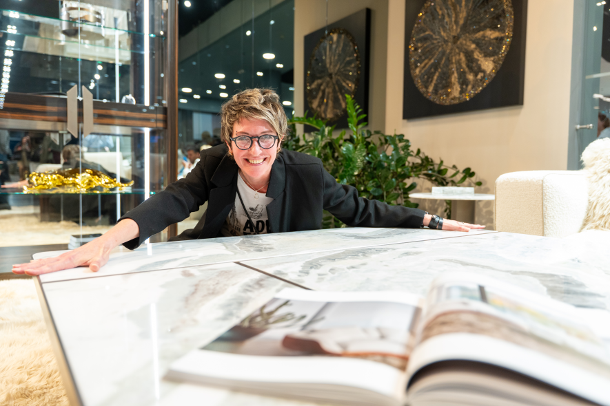 Новогодняя выгода до -45% на выставочные образцы в шоурумах