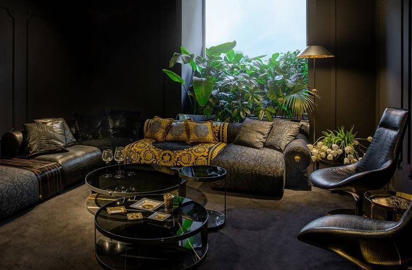 Новая коллекция Versace Home: геометрия и fashion