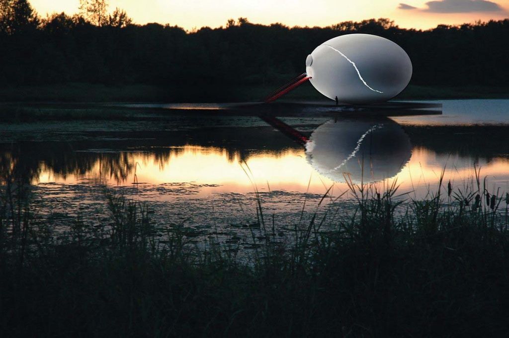 Ingo Maurer, инсталляция Broken Egg