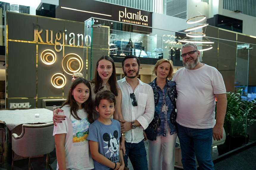 LUXURY ROAD CASA RICCA EXPO