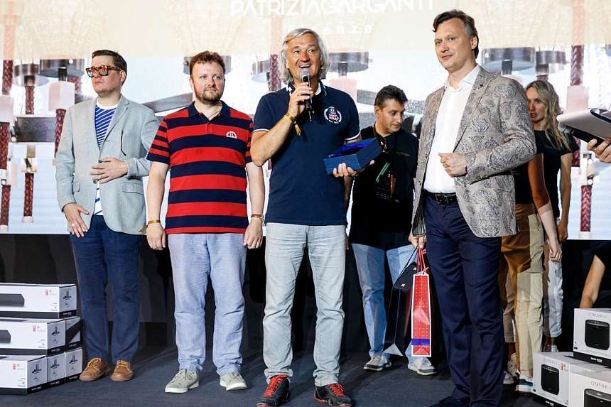 LUXURY ROAD CASA RICCA EXPO