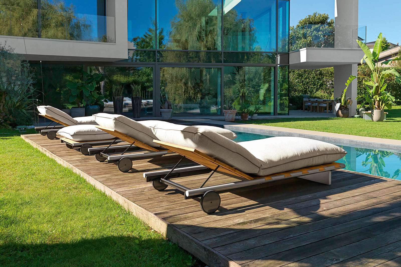 outdoor_sunbed7.jpg