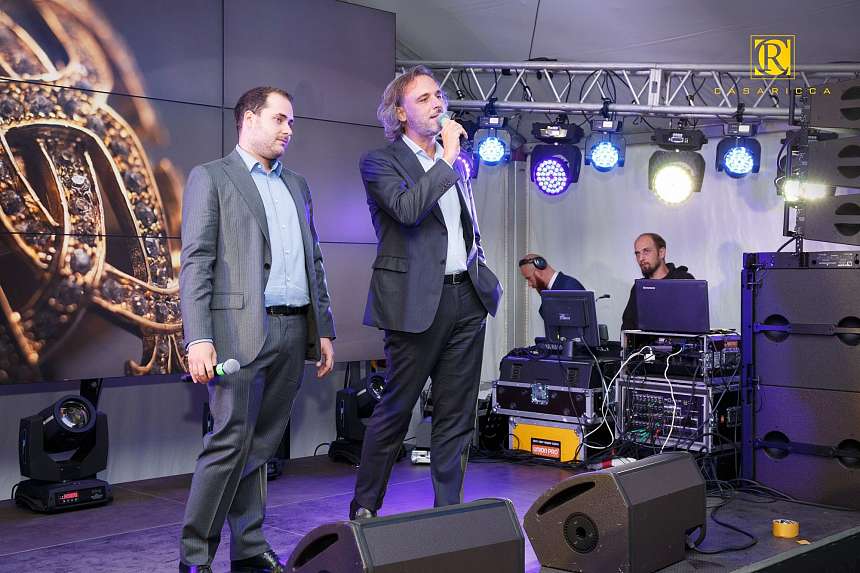 Премьера Легенды о Богатом Доме