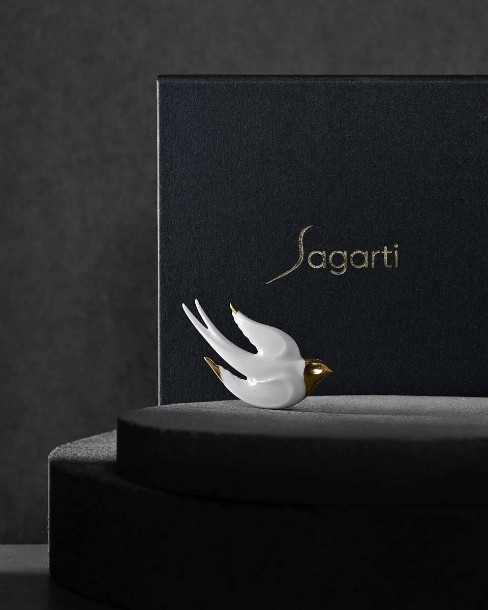 Брошь ласточка Swallow с золотом