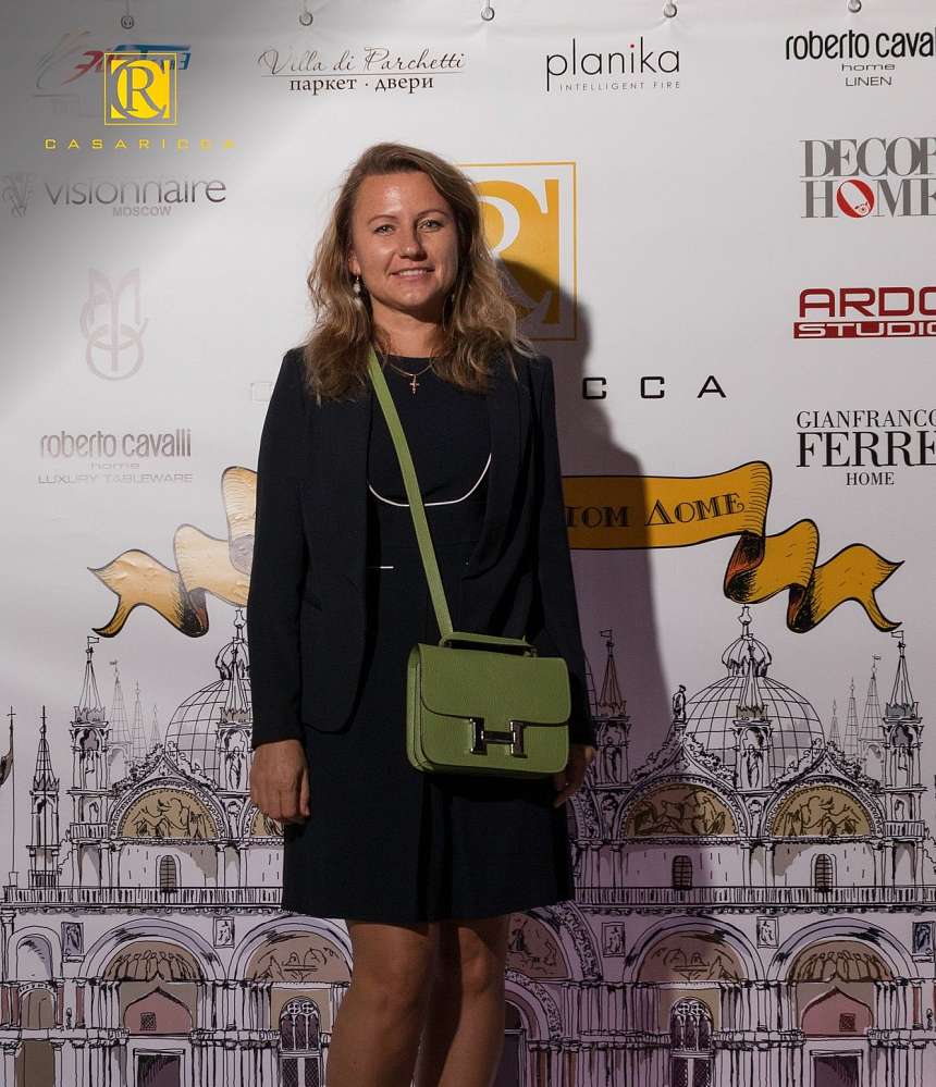 Премьера Легенды о Богатом Доме