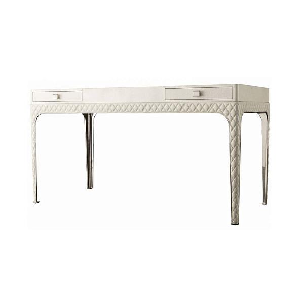 coline-desk-rugiano.jpg