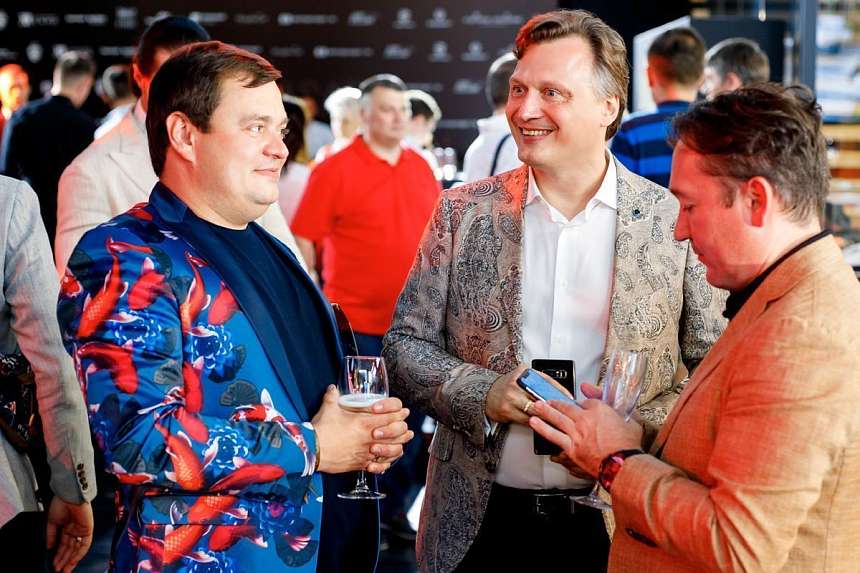 LUXURY ROAD CASA RICCA EXPO