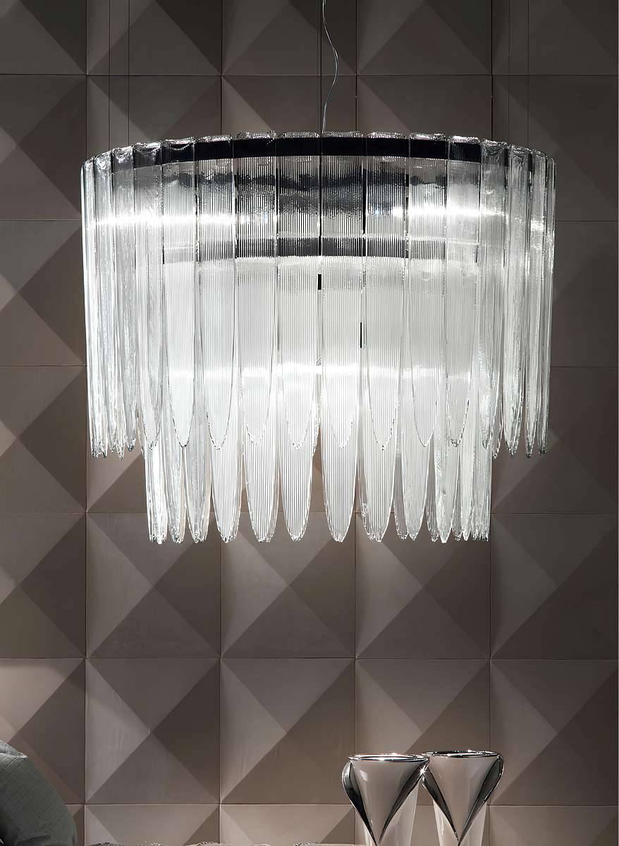 triumph_chandelier2.jpg