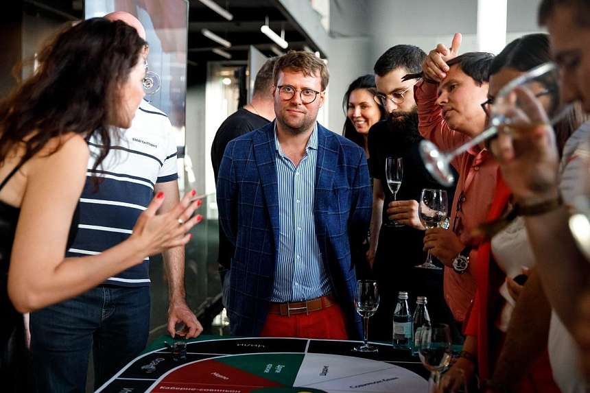 LUXURY ROAD CASA RICCA EXPO