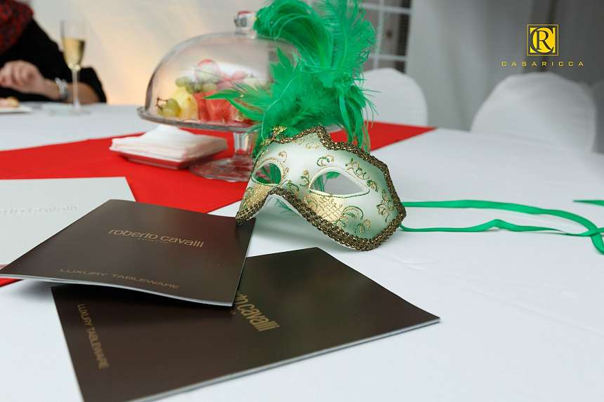 Премьера Легенды о Богатом Доме