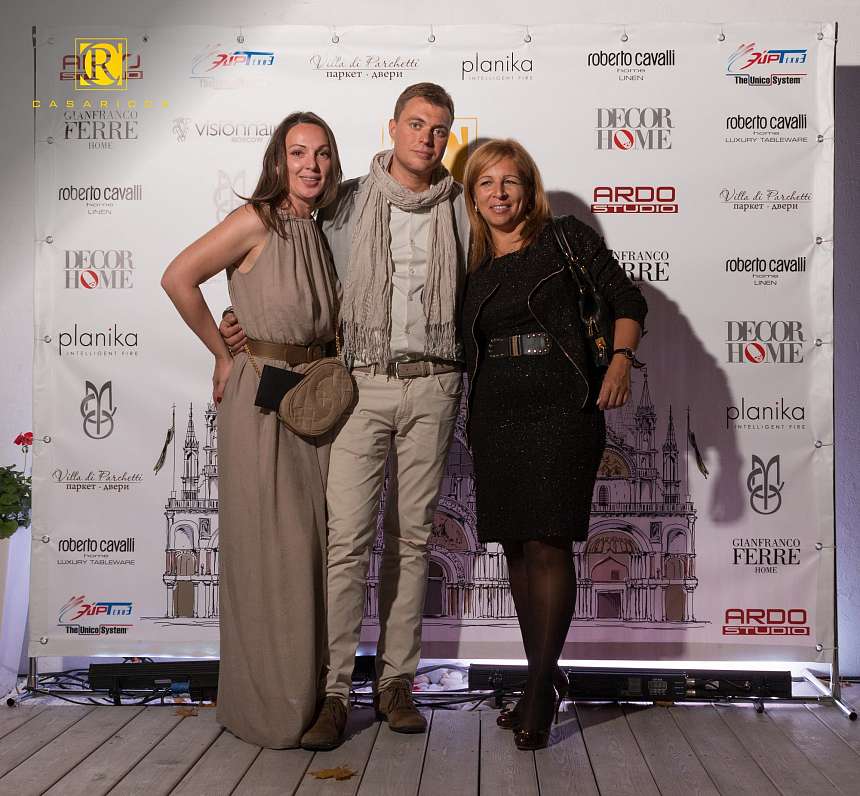 Премьера Легенды о Богатом Доме