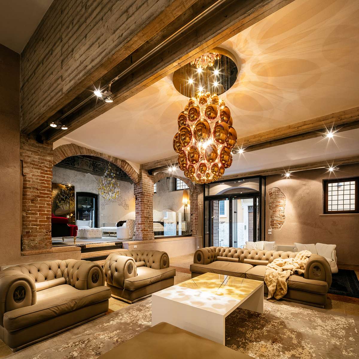 004_Lasvit_Idrissi Moumen_15EU230_Photo_2016_mid_CL002SB-1CE00-2306S1(1).jpg