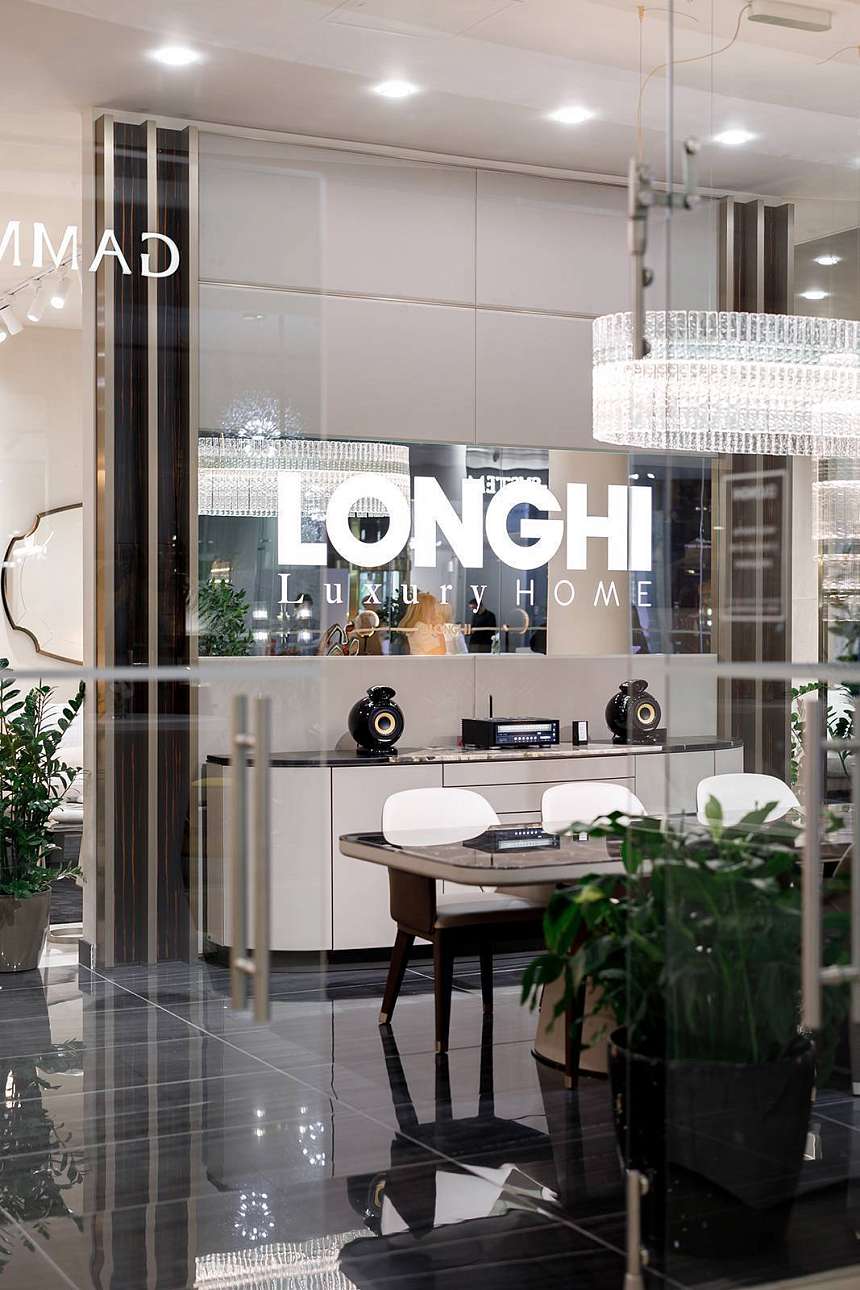 ТОРЖЕСТВЕННАЯ ЦЕРЕМОНИЯ ОТКРЫТИЯ ФЛАГМАНСКОГО ШОУРУМА LONGHI В ИНТЕРЬЕРНОМ ЦЕНТРЕ CASA RICCA EXPO
