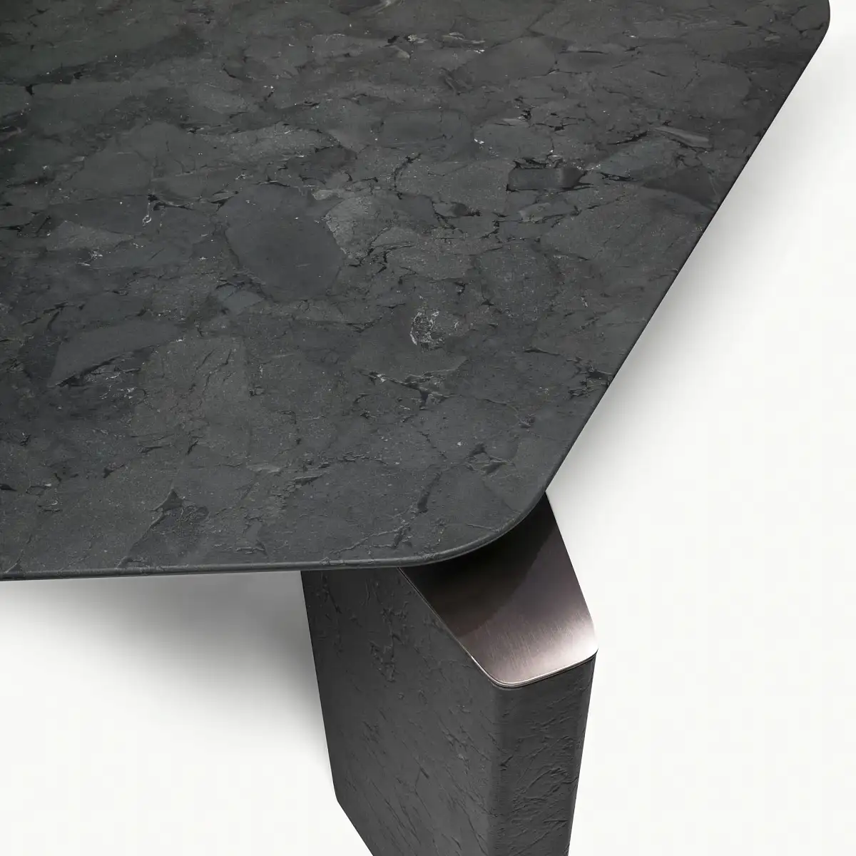 Titan_Table_Visionnaire_20260725_5a418f6f24.webp