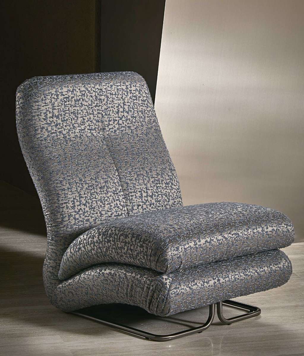 Visionnaire_Cigno_Armchair_Website1_1302801829.jpeg