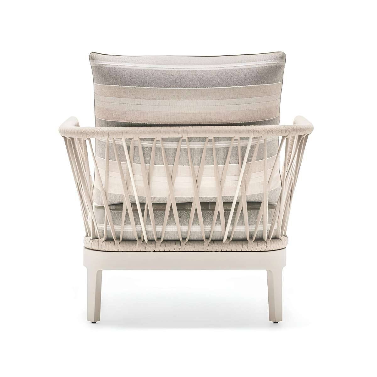 1_1_ChelseaOutdoorArmchair_01.jpg