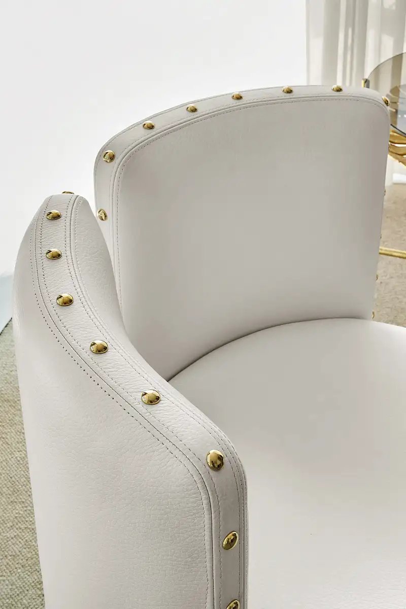 14418-RCHI_2023_WHITE-&-WILD_catalogue_0036.webp