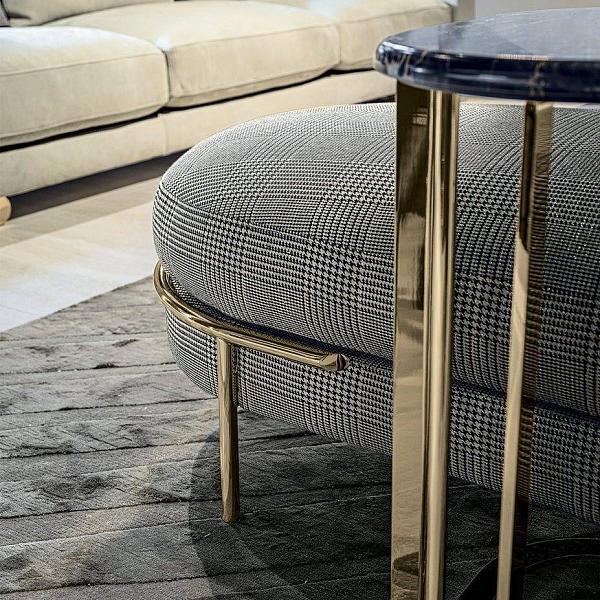 LLOYDbench_gallery_02.jpg