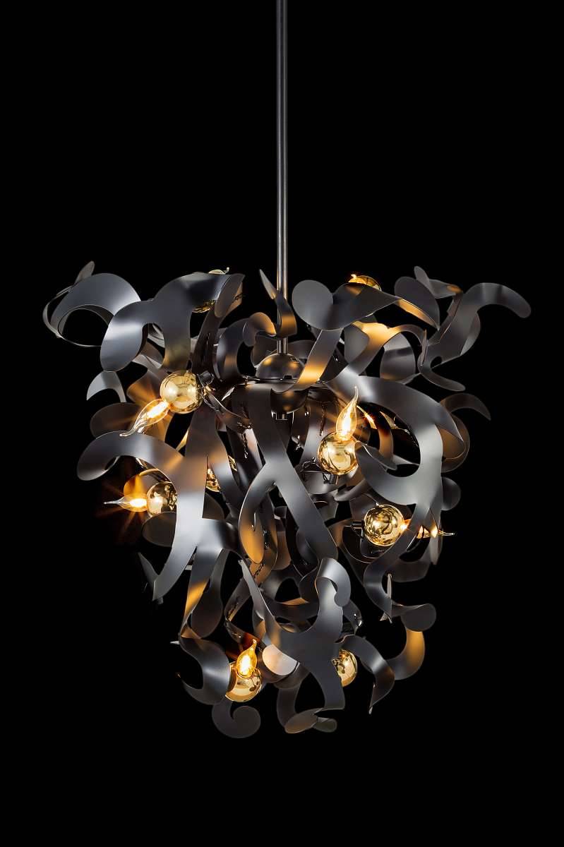 brandvanegmond_kelp_conical-chandelier-80_black-matt-an-dcopper-light-globes_product-_black-background-01.jpg