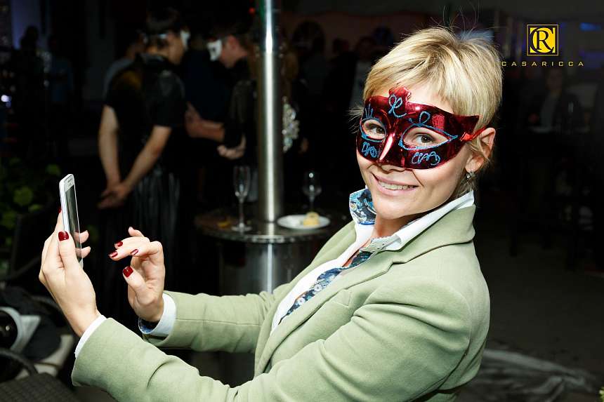 Премьера Легенды о Богатом Доме