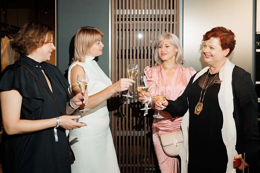 В Casa Ricca Expo состоялось открытие флагманского салона Molteni&C 