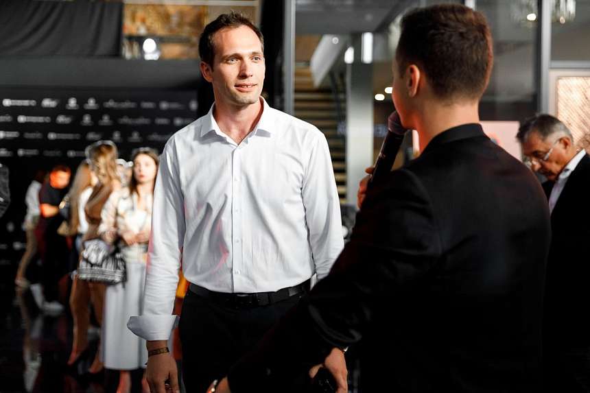 LUXURY ROAD CASA RICCA EXPO