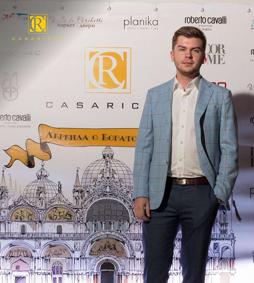 Премьера Легенды о Богатом Доме