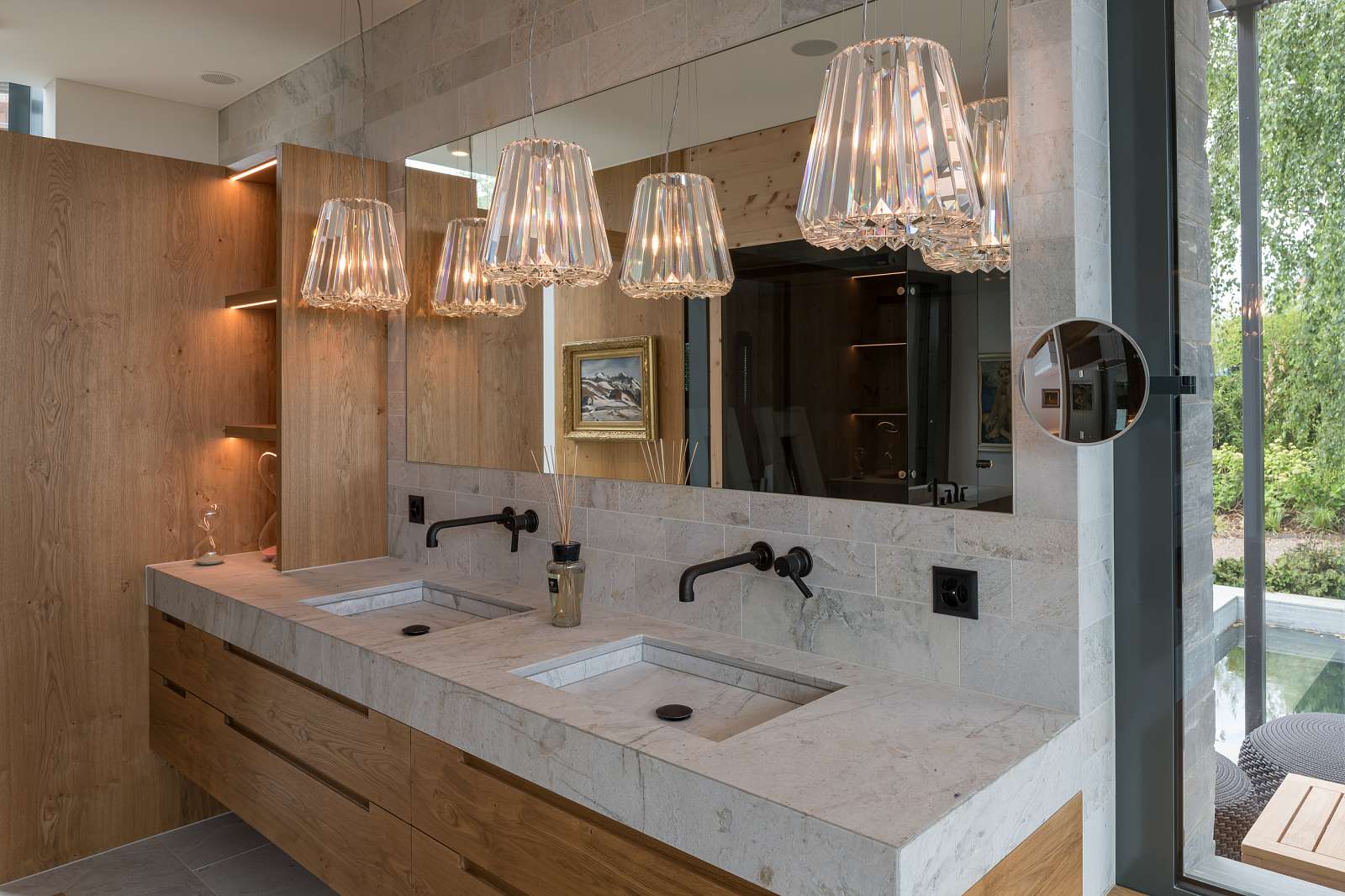 001_©Thomas Luminati_Lasvit_Glitters_CL001PA-1CE00-0102S1(1).jpg