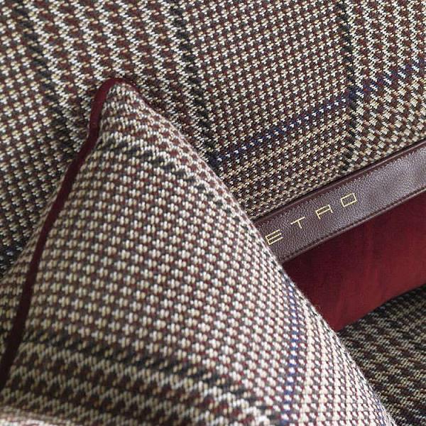 klee_sofa_detail_01.jpg