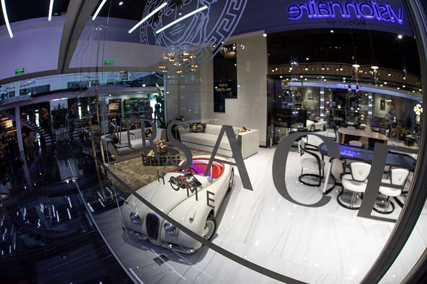 LUXURY ROAD CASA RICCA EXPO