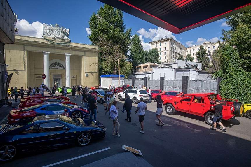 LUXURY ROAD CASA RICCA EXPO