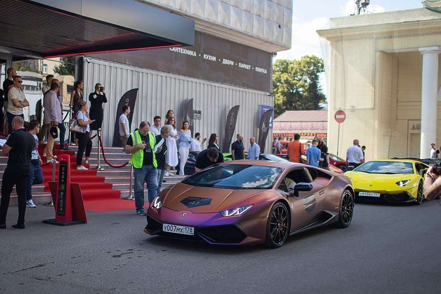 LUXURY ROAD CASA RICCA EXPO