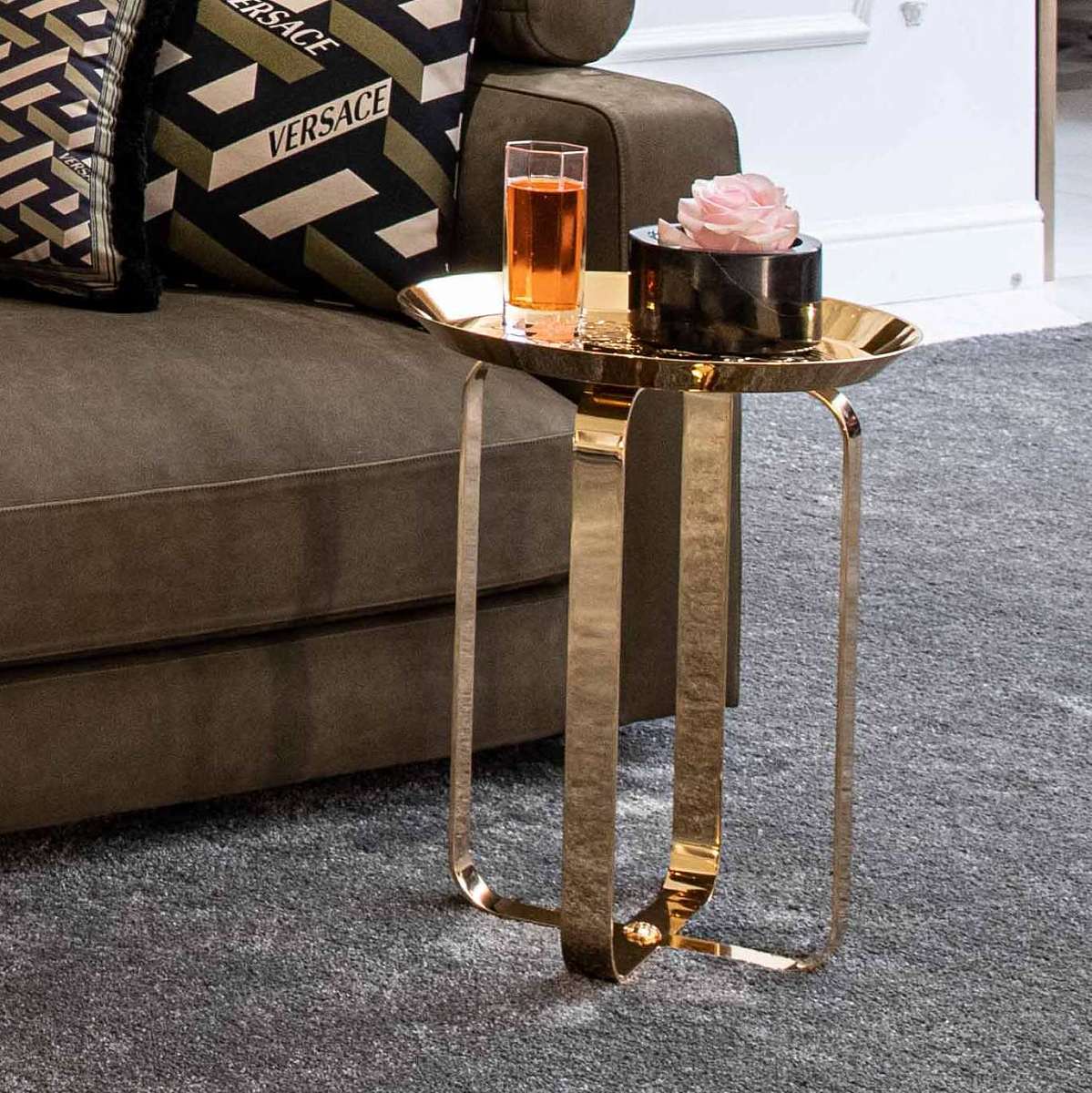 VE V21 Signature sectional sofa_Gold Unique side taыble.jpg