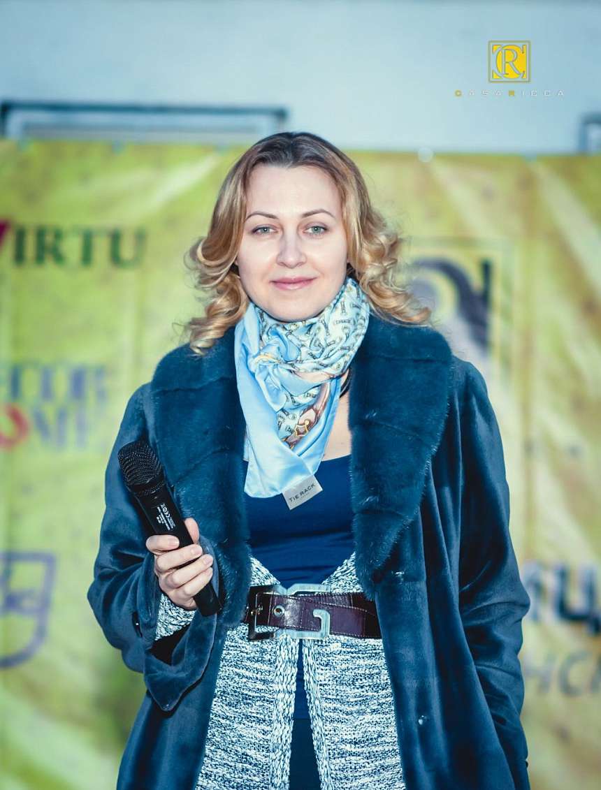 Русский блин в венецианской маске