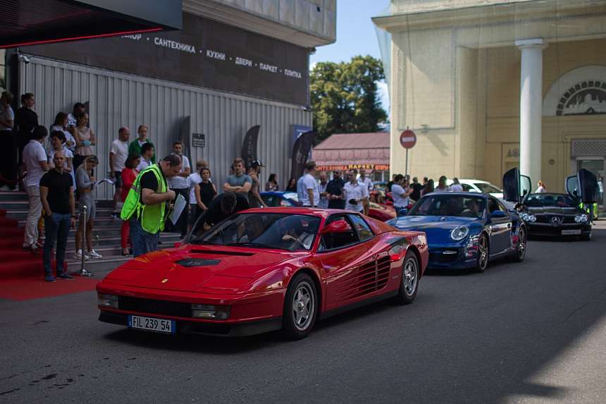 LUXURY ROAD CASA RICCA EXPO