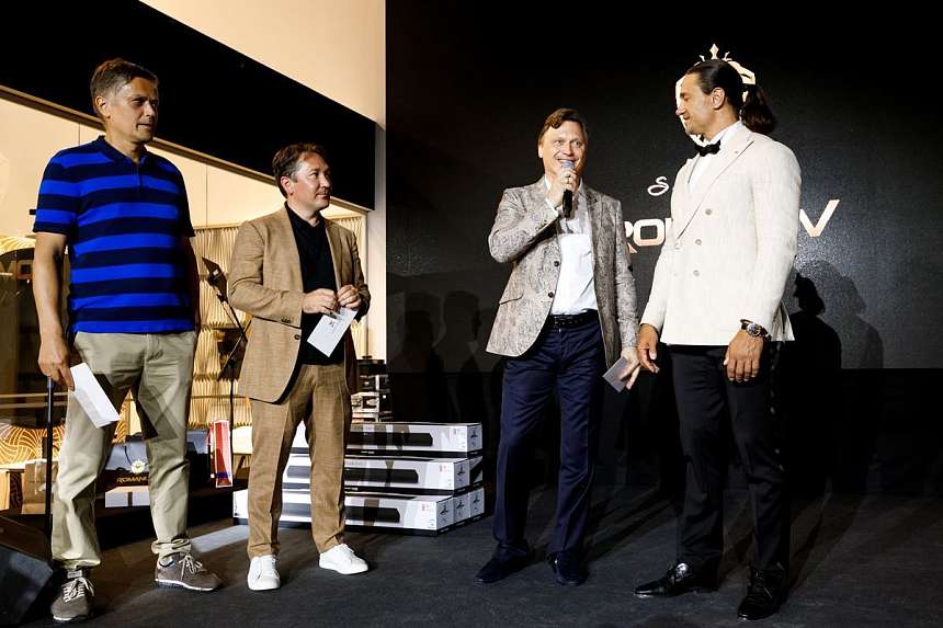 LUXURY ROAD CASA RICCA EXPO