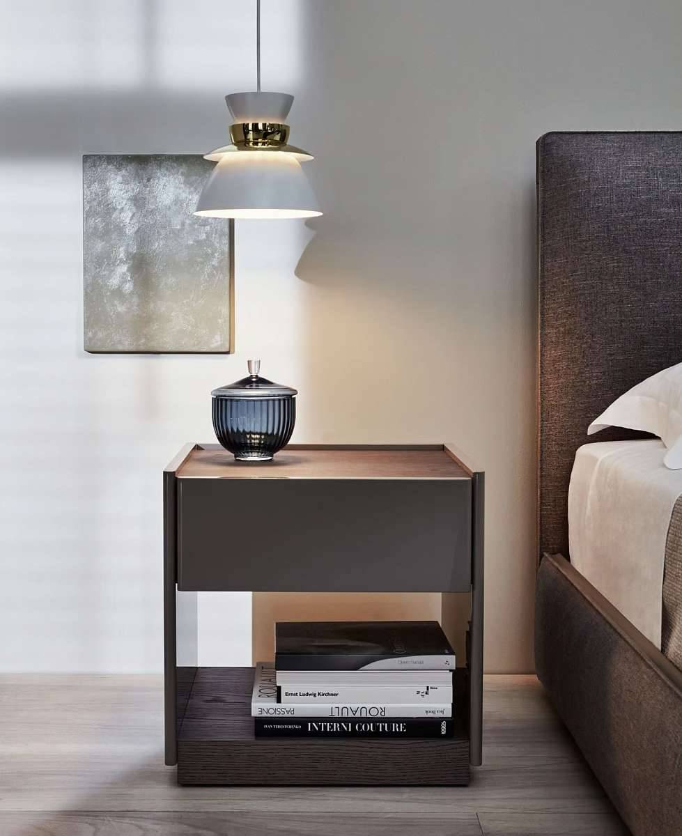 5050-Bedside-table-with-drawers-MOLTENI-C-246954-relfa58c2c0.jpg
