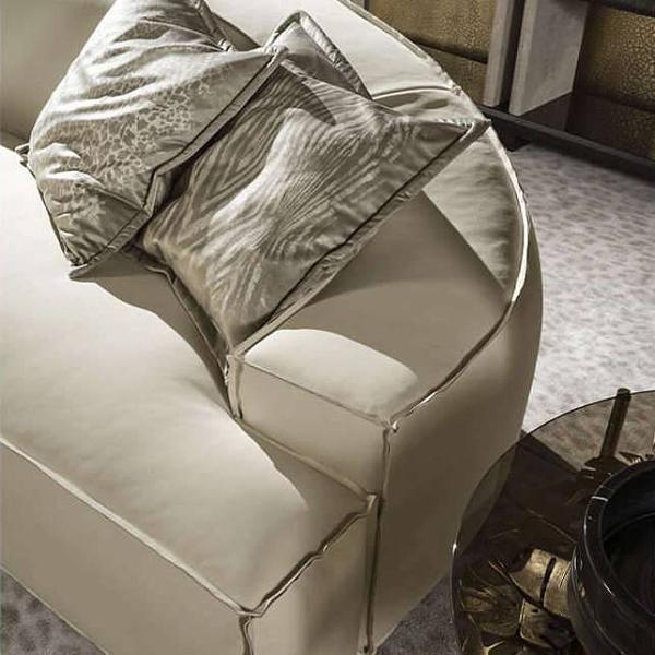 RCHI_Assal_sofa_04.jpg