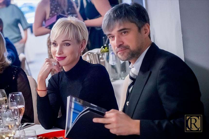 "Шанель/Скиапарелли. Искусство в моде"