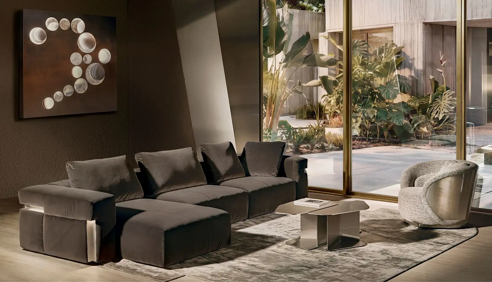 Visionnaire_Shell_Armchair_Gallery_full_bleed_PDP_DSKT_14_74eec57ca4.webp