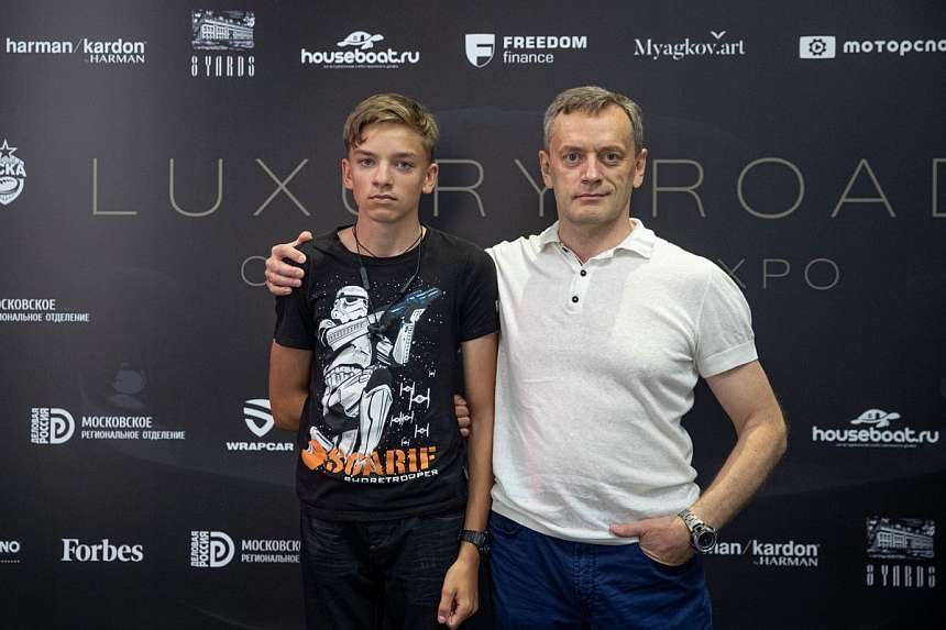 LUXURY ROAD CASA RICCA EXPO