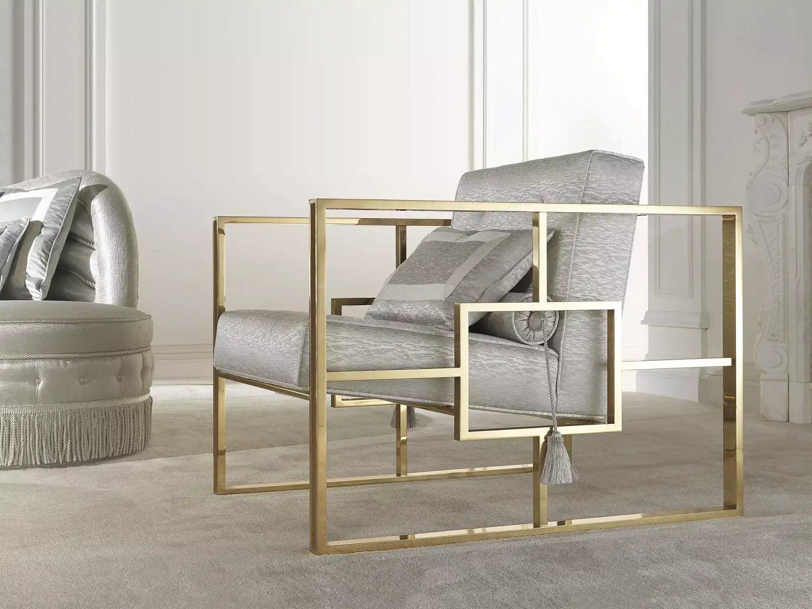 4972-JumboCollection_Emily_Armchair_02.webp